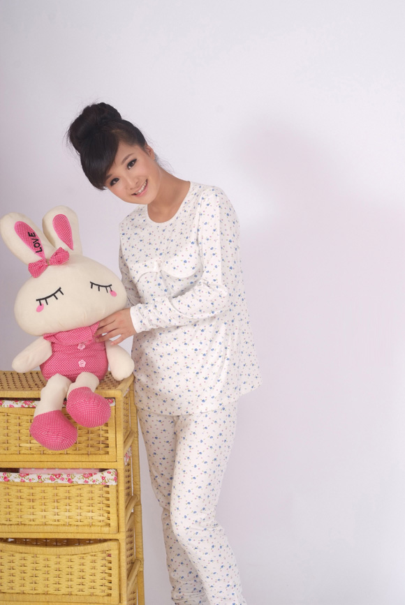 ܰ��ϲ�׵��{�cyunf���