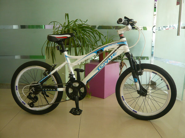 ͯ��ͯ������(zh��n)��20���{(l��n)����܇