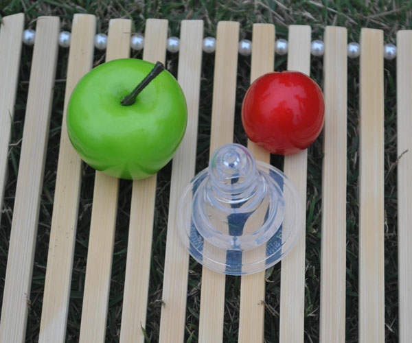 ��ɫ���ޘ�(bi��o)������