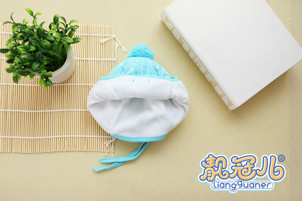 �n�ڃ����׃��A�ޱ�ů�o��ñ�Ӽ���(ji��)չʾ