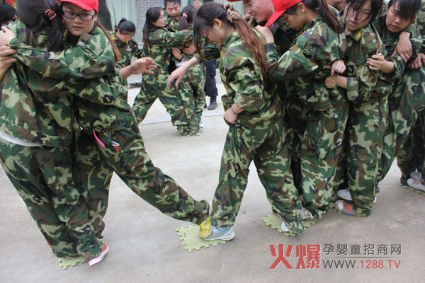 ���l(f��)���X������ֱǰ