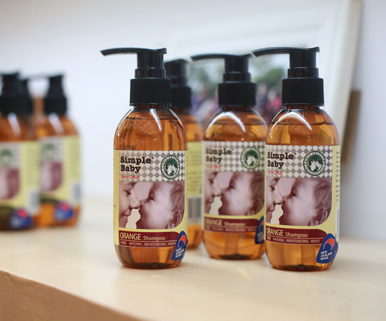 馨寶嬰兒橙色洗發(fā)水