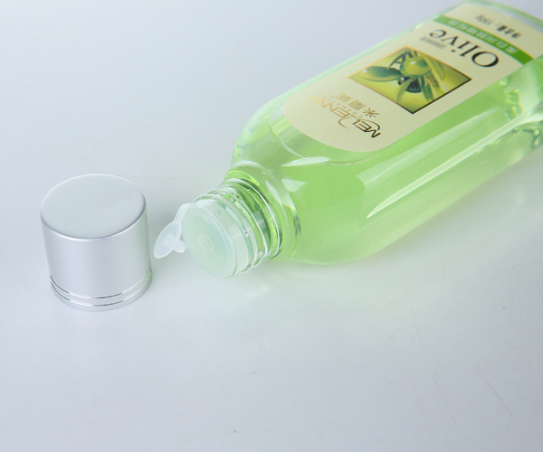 米蘭妮 美白潤膚橄欖油.jpg