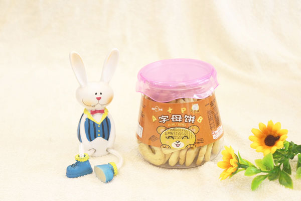  ����С����ĸ�ţ��ζ��