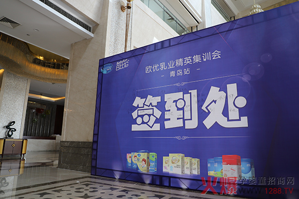 ���ܱ��l(f��)ǰ�ؠI(y��ng)�N(xi��o)�����������һ�����ͱȂ����u��Ӣ��Ӗ(x��n)��(hu��)�A�M(m��n)�e��