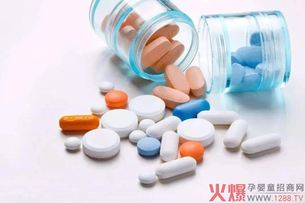 Louver�R���m������؛|�^(gu��)�꺦�º��ӷeʳ���W(xu��)��(hu��)�@�����p�ɑ�(y��ng)��(du��)