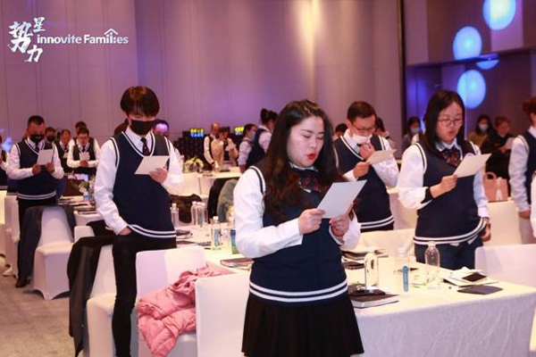 英珞維推出9款強(qiáng)勢(shì)新7.jpg 英珞維推出9款強(qiáng)勢(shì)新7.jpg