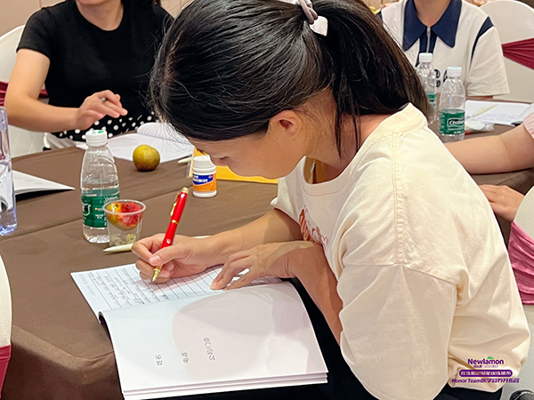 紐樂曼Honour Team醫(yī)學(xué)營養(yǎng)開拓營第三期(福建·泉州站)8.jpg 紐樂曼Honour Team醫(yī)學(xué)營養(yǎng)開拓營第三期(福建·泉州站)8.jpg