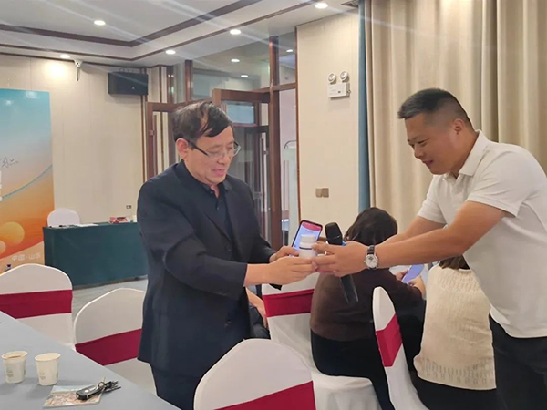 美國韋達普VIP客戶終端賦能會暨山東棗莊線下沙龍會6.jpg 美國韋達普VIP客戶終端賦能會暨山東棗莊線下沙龍會6.jpg