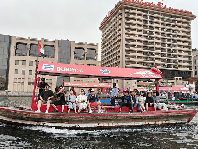 珍紐倍優(yōu)秀經(jīng)銷商迪拜團(tuán)建之旅2.jpg 珍紐倍優(yōu)秀經(jīng)銷商迪拜團(tuán)建之旅2.jpg