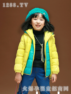 ���d����Ů���M��ͯ�b