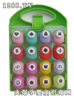 ����؈���Ӵ�יCС���b