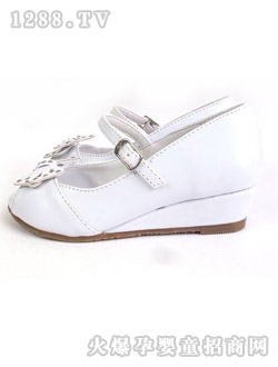 ˬ��(l��)��ɫŮͯЬ