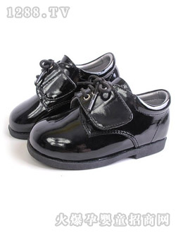 ˬ����ɫ���⽉��ŮͯЬ