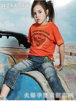 �옷���ϵ�ж����ټtɫ���b