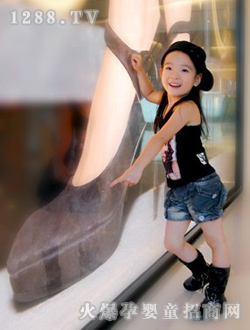 �H�H��ؐͯ��zӰ�r�г���