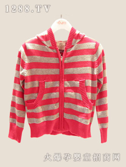 �����iͯ�b�A�I(l��ng)�L(zh��ng)��Ů�b