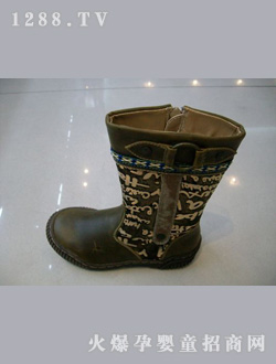 ̩ͯ��ĸѥ��