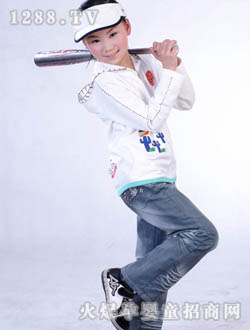 �|����܇(ch��)��ɫͯ�b