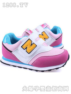 ���Ͳ�Ůͯ�\(y��n)��Ь