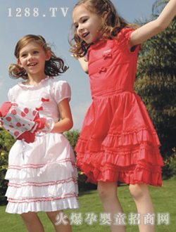 ͯԒ���·�ɫ�B��ȹ