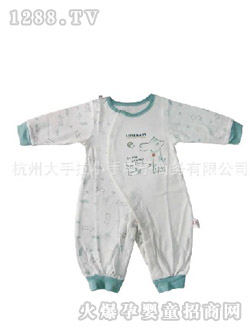 哆啦小貝yinge閉襠連體衣