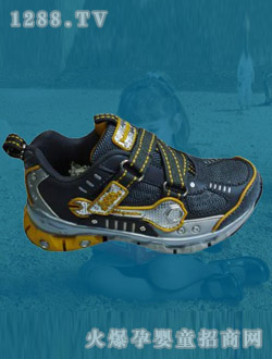 ���ٺ�ɫ�\(y��n)��(d��ng)Ь