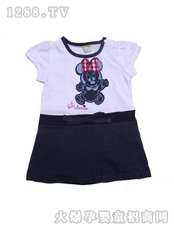 ��ʿ���ɫyinge�B��ȹ