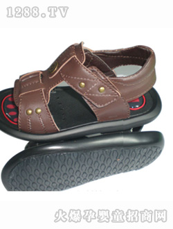 ��؈֮����ɫyingeƤ��Ь