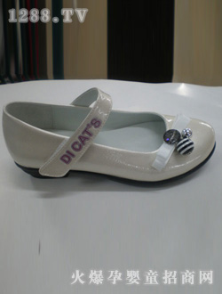 ��؈֮����ɫ���eŮͯƤЬ