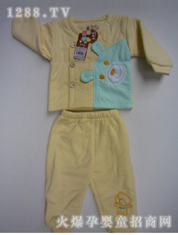 С���B(ni��o)yinge���b�Sɫ