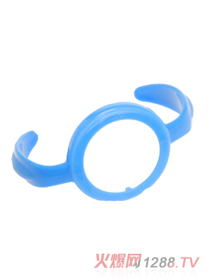 �ɐ�С����ڏ���ƿ�ְ�