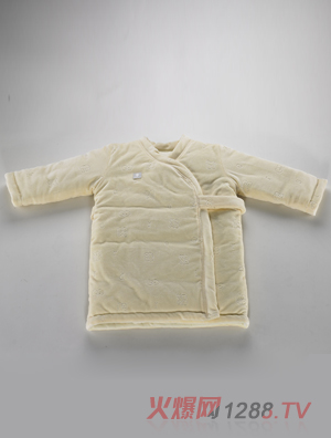 卓?jī)簓inge睡袍