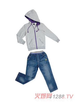 �ԹԹ���ɫ���e����ţ��ѝ���b